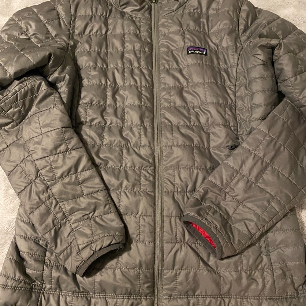 Patagonia Puffy Jacket- Gray (Large Womens)
